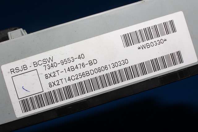 Sikringsboks bagasjerom til Jaguar XF 2008-2015 (X250) (X250) (JAGUAR|8X2T-14B476-BD|)