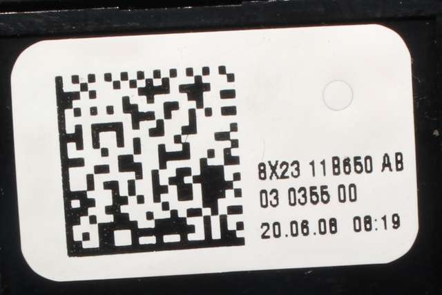 Bryter nødblink til Jaguar XF 2008-2015 (X250) (X250) (JAUGAR|8X23-11B650-AB|)