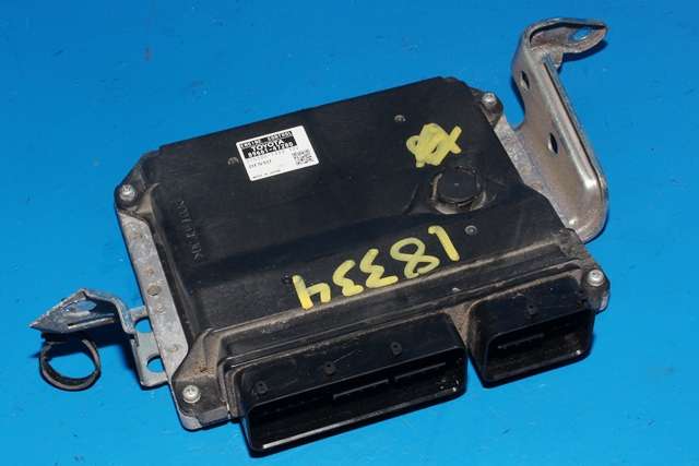 Styreenhet motor til Toyota Prius, 2009-2016 (Type III) (COMBI) (COMBI) (DENSO|275300-7393)