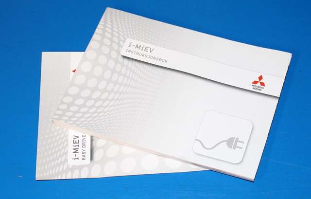 Instruksjonsbok til Mitsubishi i-MiEV, 2010-->>  