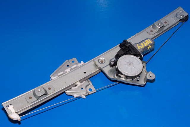 Ruteheis venstre foran til Suzuki Grand Vitara 2005-2015 (Type III) (DENSO|262100-3530|83460-65J00|)