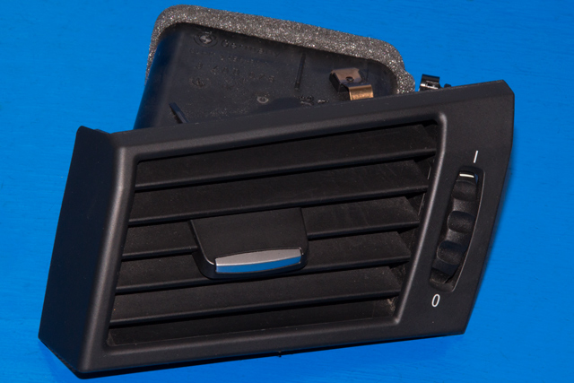 Dashbord friskluftdyse venstre til BMW X3, 2007-2010 (Fase 2) (E83) (E83) 