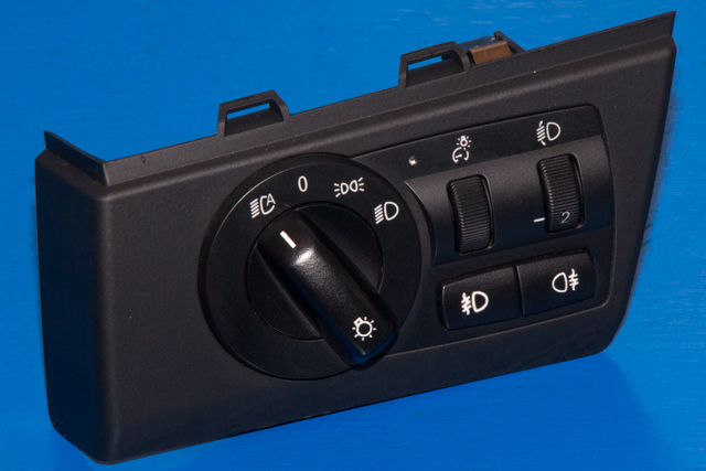 Bryter lys til BMW X3, 2007-2010 (Fase 2) (E83) (E83) (BMW|3 420 273)