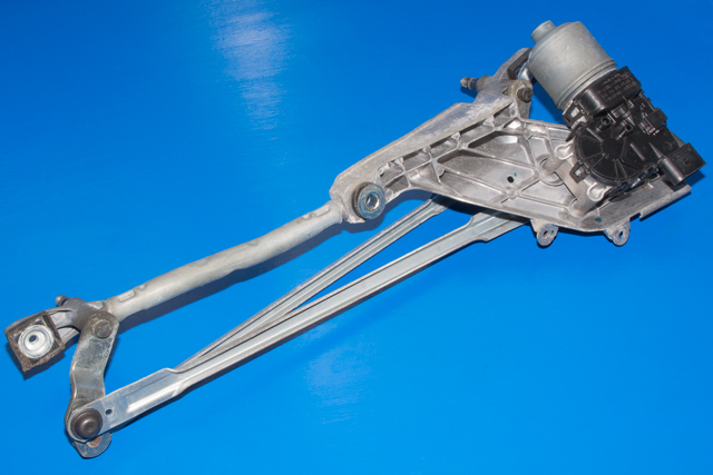 Viskermotor frontrute komplett m/overføring til Ford Fiesta 2008-2012 (Type VI, Fase 1) (BOSCH|0 390 241 548|8A61-17B571-AA|)