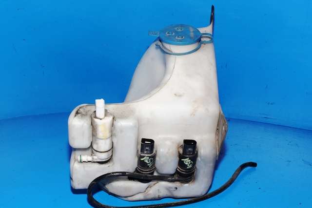 Spylertank foran til Mercedes Vito/Viano 2010-2014 (Fase 2) (W639) (W639) (MERCEDES|A 639 860 02 60|)