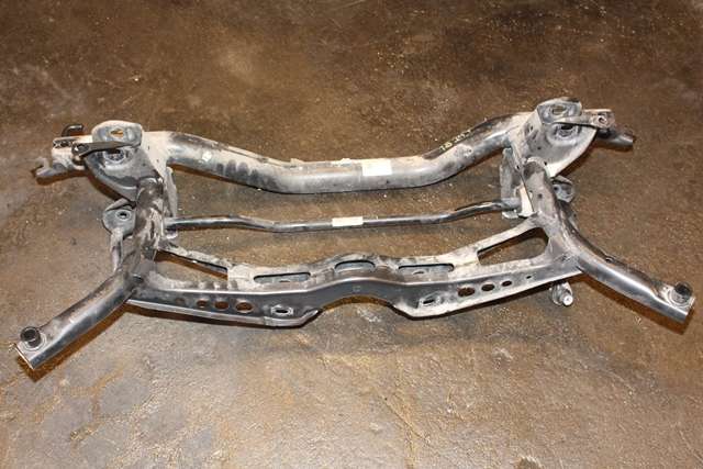 Travers bak til VW Golf VII, 2012-2017 (Fase 1)  (VAG|5Q0 500 042 QM)