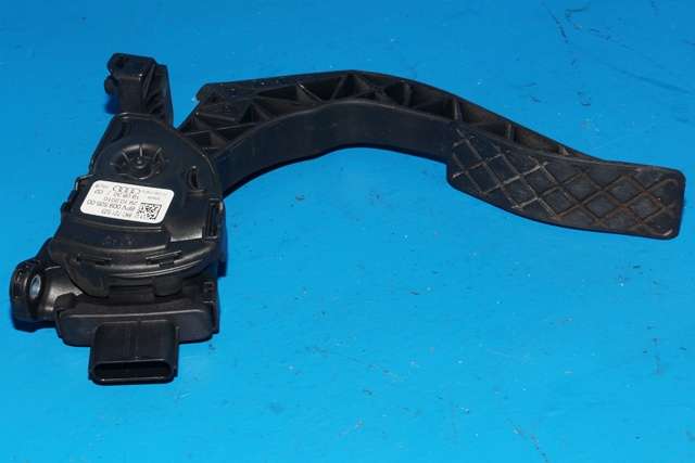 Pedal gass til Audi A4 2007-2014 (Type IV) (B8) (B8) (HELLA|6PV 009 505-00|8K1 721 523|)