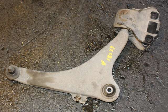Bærebru høyre foran nedre til Volvo V60, 2010-2013 (Type I, Fase 1)