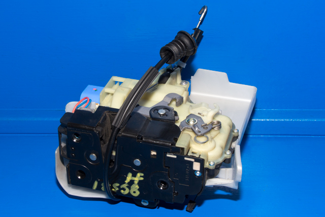 Låsekasse høyre foran til VW Transporter / Caravelle, 2009-2015 (Fase 2) (T5) (T5)