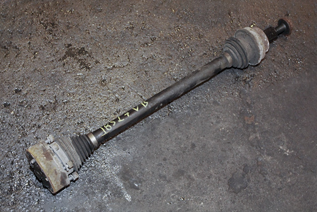 Drivaksel venstre bak, diesel/automat til VW Tiguan, 2007-2011 (Type I, Fase 1)