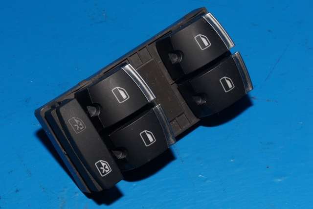Bryter ruteheis førerdørspanel til Audi A3, 2009-2012 (Type II, Fase 2)  (VAG|4F0 959 857 H)