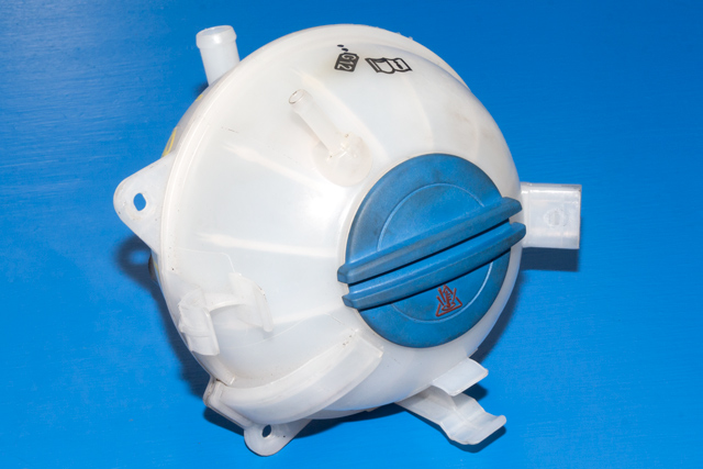 Ekspansjonstank til Audi A3, 2009-2012 (Type II, Fase 2)  (VAG|1K0 121 407 A)