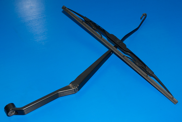 Viskerarm frontrute høyre til Suzuki Grand Vitara, 2005-2015 (Type III)  