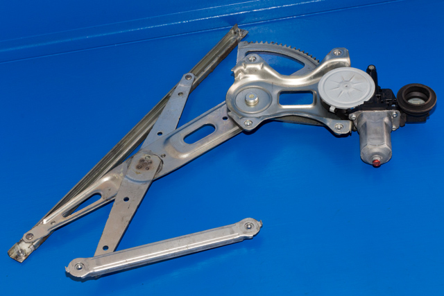 Ruteheis høyre foran til Toyota RAV4 2006-2009 (Type III, Fase 1) (DENSO|262100-2330|85710-35180|)