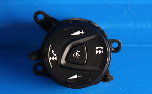 Bryter diverse til Ford Focus, 2011-2014 (Type III, Fase 1) (FORD|DM5T-14K147-DA)