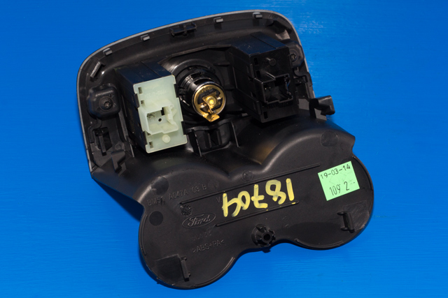 Bryter setevarme til Ford Focus 2011-2014 (Type III, Fase 1)  