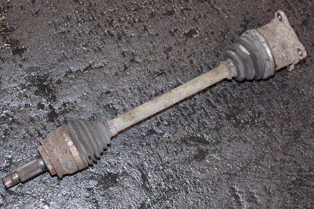 Drivaksel venstre bak, diesel/manuell til Suzuki Grand Vitara, 2005-2015 (Type III)  