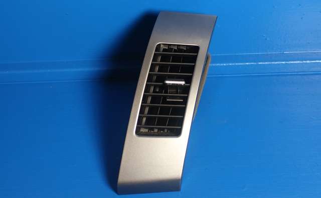 Dashbord friskluftdyse til Peugeot 4007 2007-2012