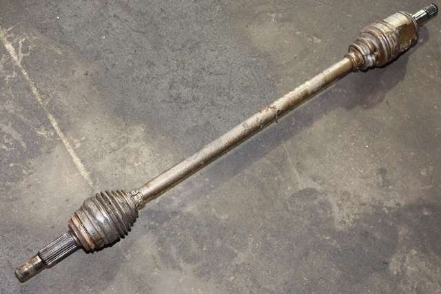 Drivaksel venstre bak, bensin/automat til Toyota RAV4 2006-2009 (Type III, Fase 1)