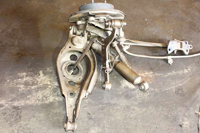Bakstilling venstre side til Toyota RAV4 2006-2009 (Type III, Fase 1)