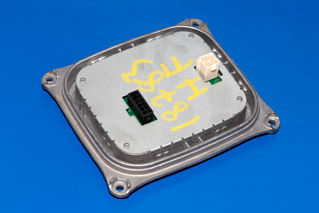 Styreenhet xenon/ballast til Peugeot 308, 2013-2021 (Type II)  (AUTOMOTIVE|1 307 329 40400)