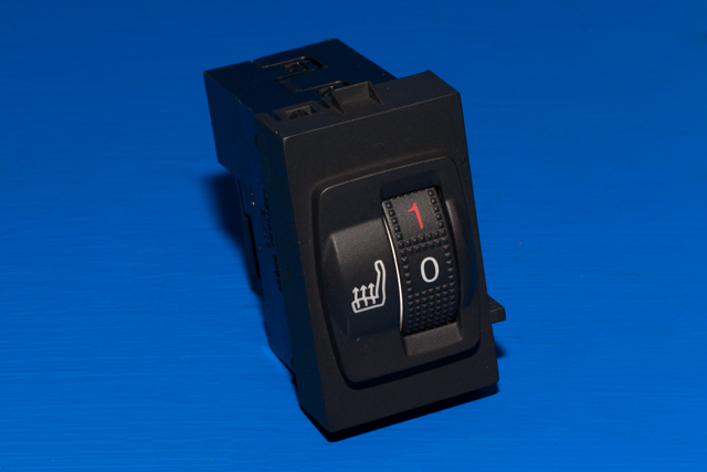 Bryter setevarme til Peugeot 308, 2013-2021 (Type II)  (PEUGEOT|98 019841 ZD)