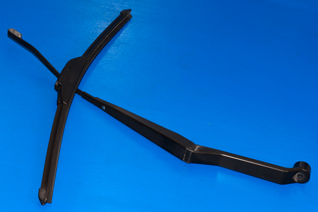 Viskerarm frontrute høyre til Suzuki Grand Vitara, 2005-2015 (Type III)