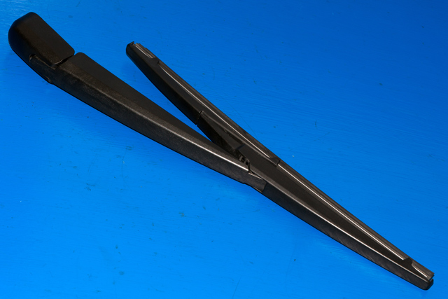 Viskerarm bakrute til Suzuki Grand Vitara 2005-2015 (Type III)