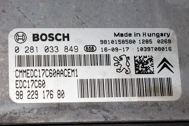 Styreenhet motor til Peugeot 3008 2016-->> (Type II)  (BOSCH|0 281 033 849|98 229176 80|)