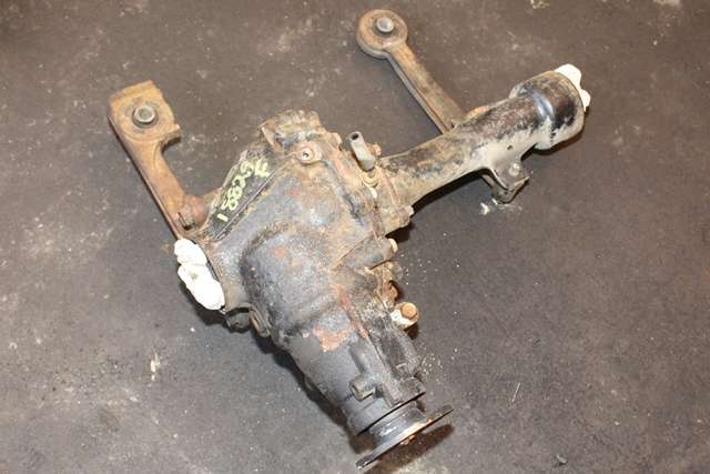Kardang klokke foran til Toyota Land Cruiser 120, 2002-2009  