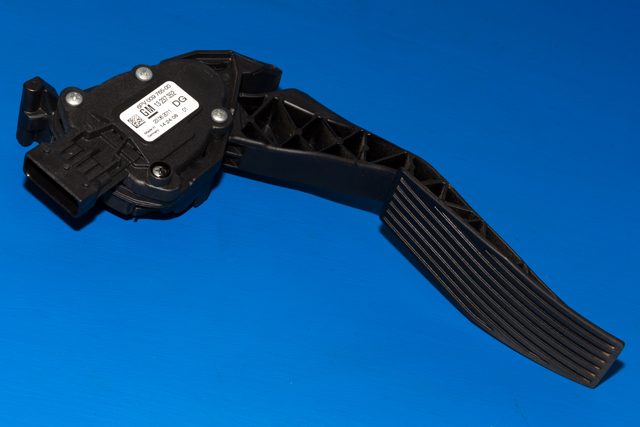 Pedal gass til Opel Insignia A, 2009-2014 (HELLA|6PV 009 765-00)