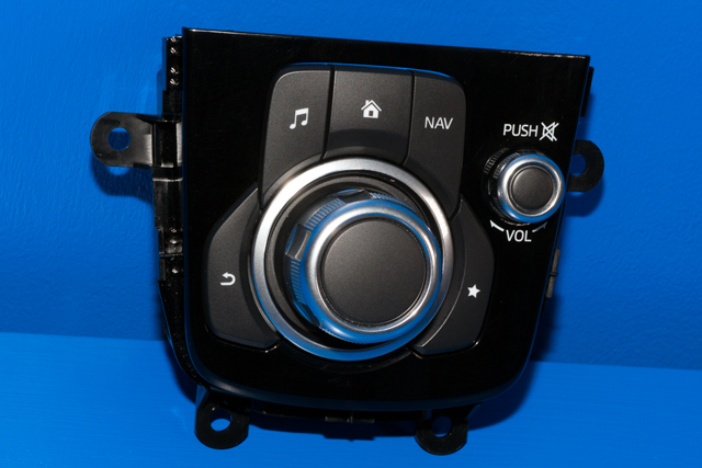 Bilstereo diverse til Mazda 3 2013-2016 (Type III, Fase 1) (MAZDA|BHN1-66-CMOC|)