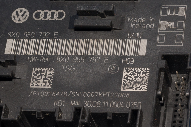 Styreenhet dør høyre foran til Škoda Superb 2008-2015 (Type II) (VAG|8X0 959 792 E|)