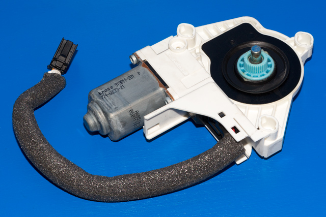 Ruteheis, kun motor, høyre bak til Škoda Superb, 2008-2015 (Type II)  (VAG|8K0 959 812 A)