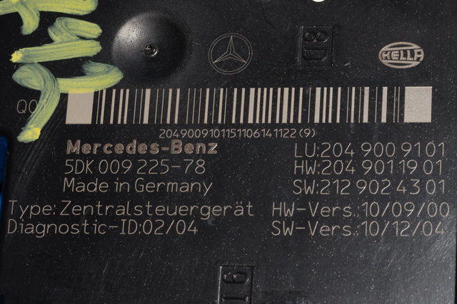 Styreenhet (SAM - Signal Acquisition Module) til Mercedes GLK 2008-2015 (X204) (X204) (HELLA|5DK 009 225-78|204 900 91 01|)
