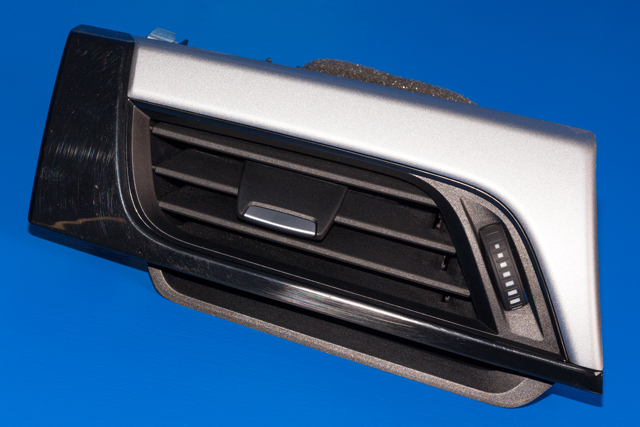 Dashbord friskluftdyse venstre til BMW X1, 2015-2022 (F48) (F48) (BMW|64.22-9 292 739)