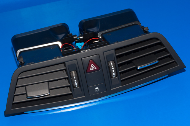 Dashbord friskluftdyse midtkonsoll til Mercedes E-Klasse, Coupe/Cab, 2009-2013 (Fase 1) (C207) (C207) 