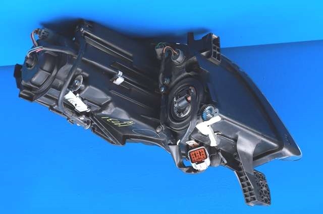 Frontlykt høyre halogen til Mitsubishi i-MiEV 2010-->>