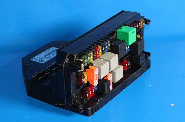 Styreenhet (SAM - Signal Acquisition Module) til Mercedes E-Klasse, Coupe/Cab, 2009-2013 (Fase 1) (C207) (C207) (MERCEDES|A 212 900 45 00)