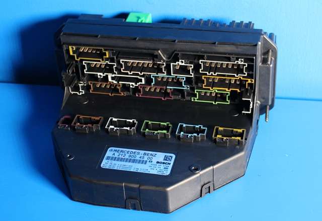 Styreenhet (SAM - Signal Acquisition Module) til Mercedes E-Klasse, Coupe/Cab 2009-2013 (Fase 1) (C207) (C207) (MERCEDES|A 212 900 45 00|)