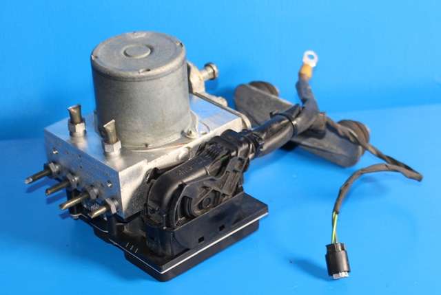 ABS sentral til Mercedes E-Klasse, Coupe/Cab, 2009-2013 (Fase 1) (C207) (C207) (BOSCH|0 265 236 239)