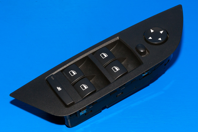 Bryter ruteheis førerdørspanel til BMW X1 2009-2015 (E84) (E84) (BMW|9 216 046|)