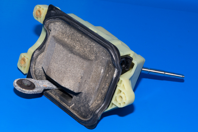Girstang/girvelger automat til Mercedes E-Klasse, Coupe/Cab 2009-2013 (Fase 1) (C207) (C207) (MERCEDES|A 204 267 48 24|)