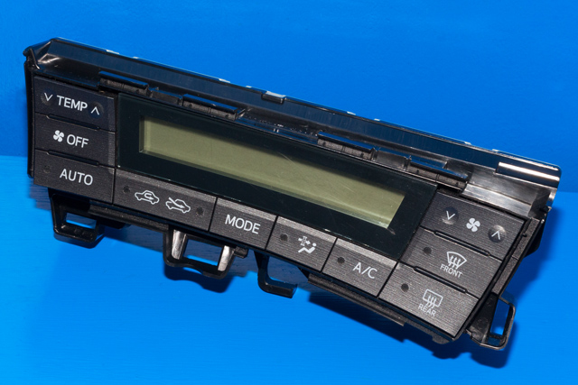 Varmeapparat betjening til Toyota Prius, 2009-2016 (Type III) (COMBI) (COMBI) (TOYOTA|55900-47020)
