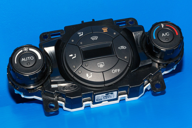 Varmeapparat betjening til Ford Fiesta, 2013-2017 (Type VI, Fase 2)  (FORD|C1BT-18C612-BC)