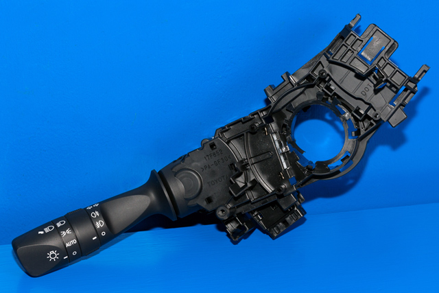 Bryter blink til Toyota Auris, 2015-2019 (Type II, Fase 2)  (TOYOTA|02720-17F852)