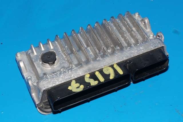 Styreenhet motor til Toyota Prius +7, 2012-2020 (Type III) (stasjonsvogn) (stasjonsvogn) (DENSO|275500-2293)