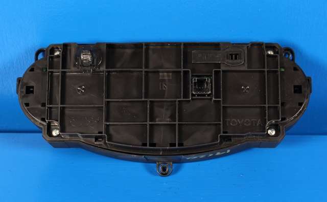 Varmeapparat betjening til Toyota Yaris 2014-2020 (Type III, Fase 2)  (TOYOTA|55900-0D800|)