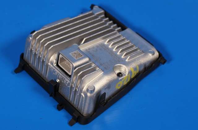 Sensor radar til Toyota Yaris 2014-2020 (Type III, Fase 2)  (TOYOTA|88181-0D040|)