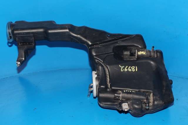 Spylertank foran til Mercedes E-Klasse, Coupe/Cab, 2009-2013 (Fase 1) (C207) (C207) (MERCEDES|A 204 860 09 60)